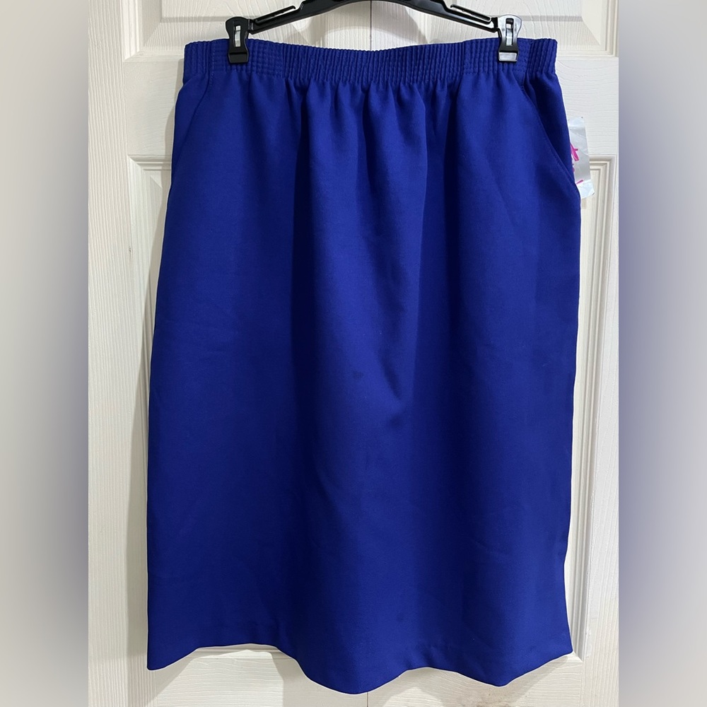 Tan Jay Royal Blue Skirt in Size 14